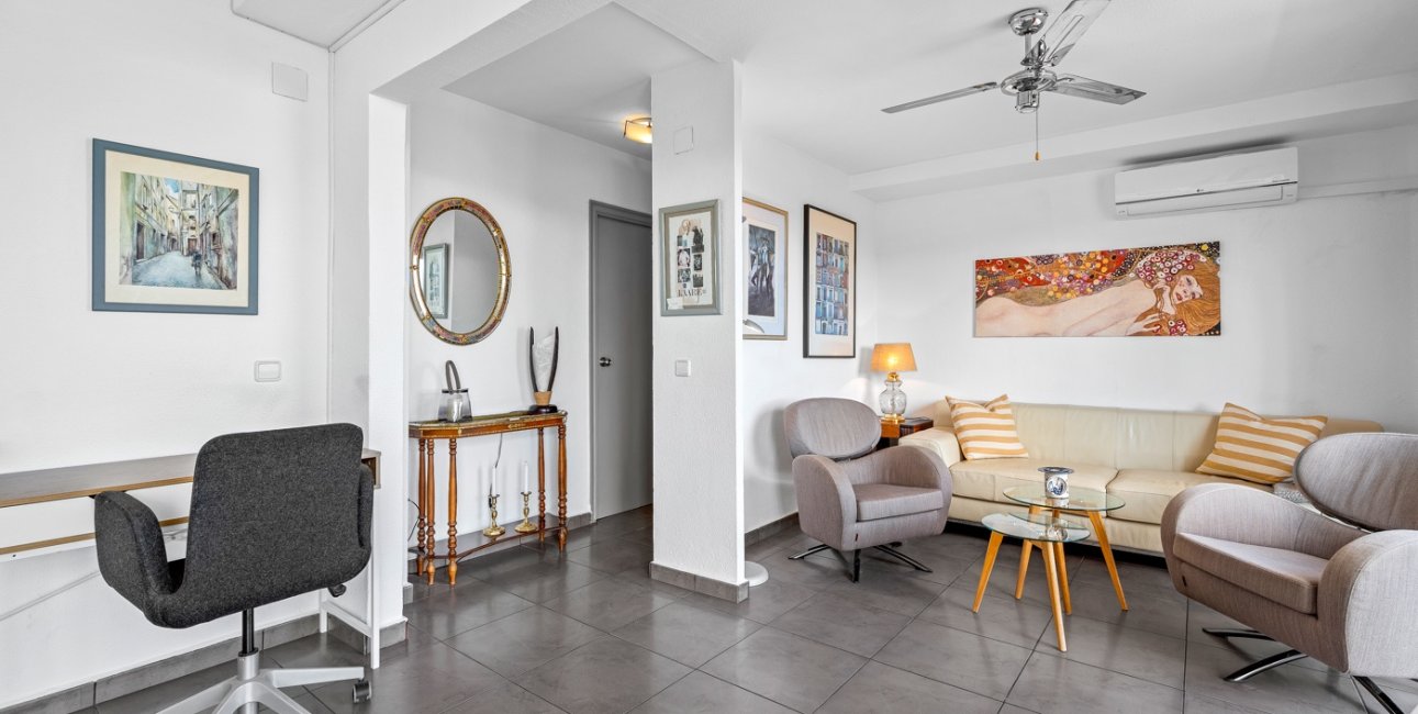 Resale - Apartment / flat -
La Nucia - La Nucia - Town