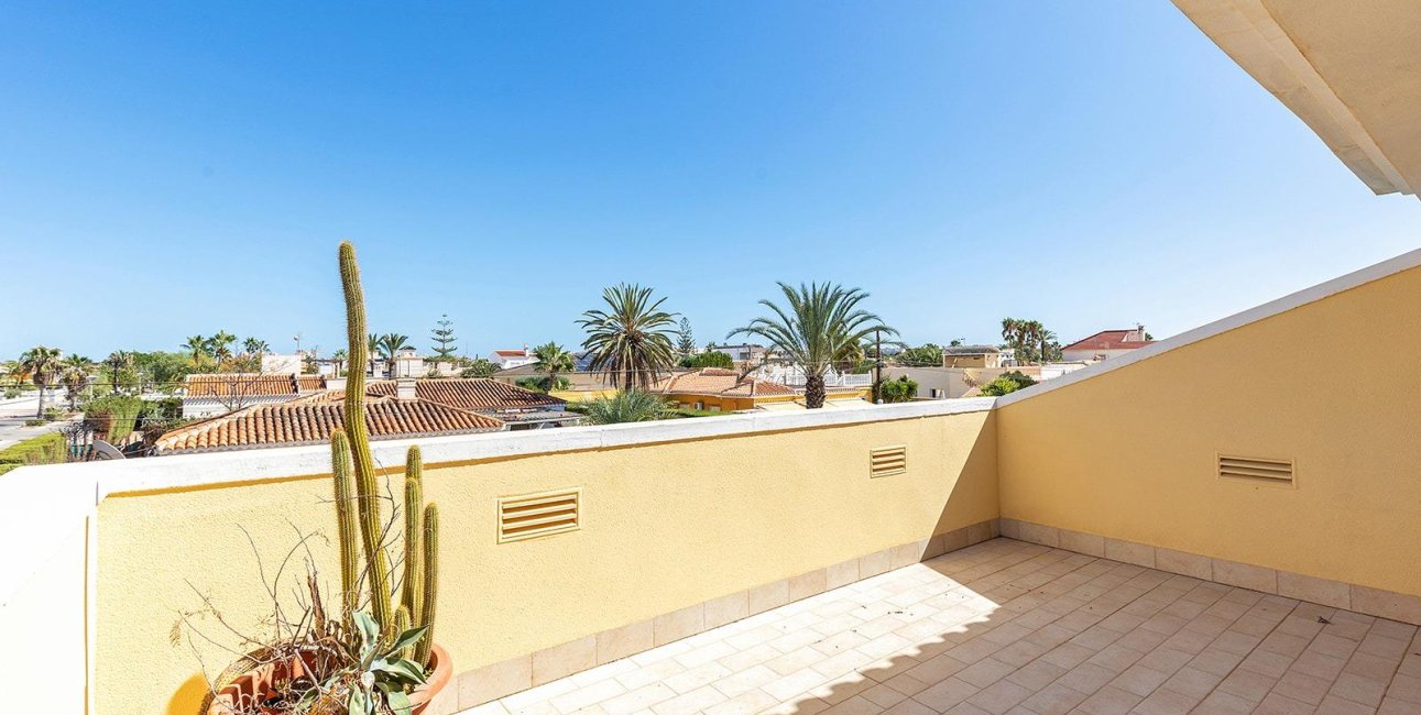 Reventa - Villa -
Torrevieja - Torreta florida