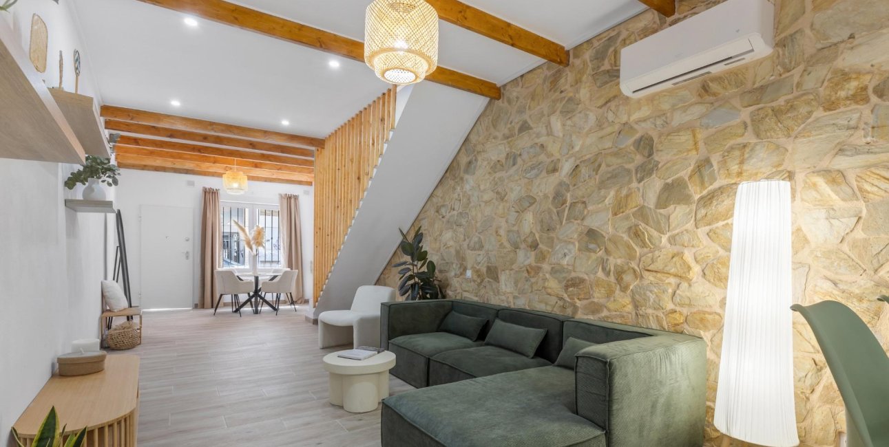 Resale - Townhouse -
Torrevieja - Paseo maritimo