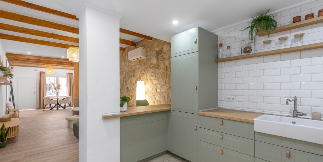 Resale - Townhouse -
Torrevieja - Paseo maritimo