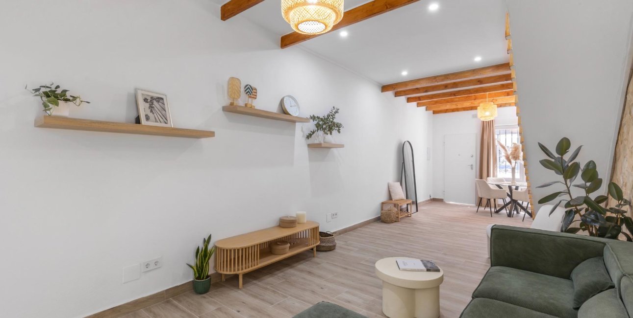 Resale - Townhouse -
Torrevieja - Paseo maritimo