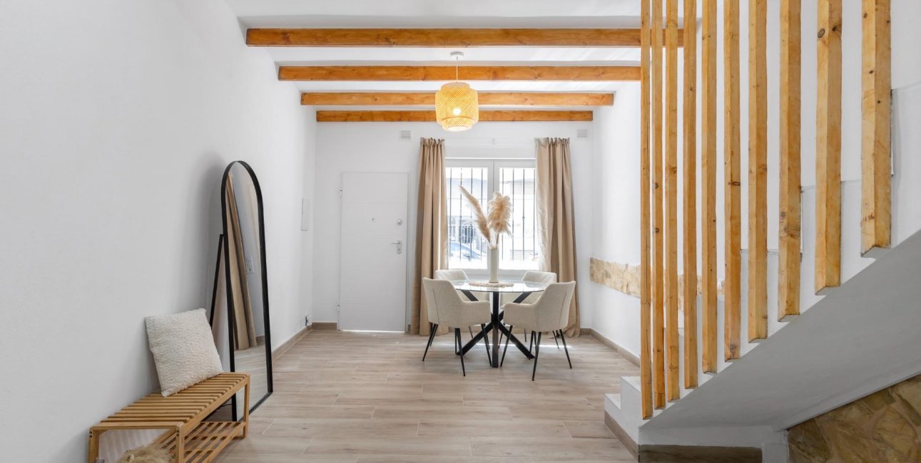 Resale - Townhouse -
Torrevieja - Paseo maritimo