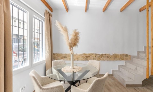 Resale - Townhouse -
Torrevieja - Paseo maritimo