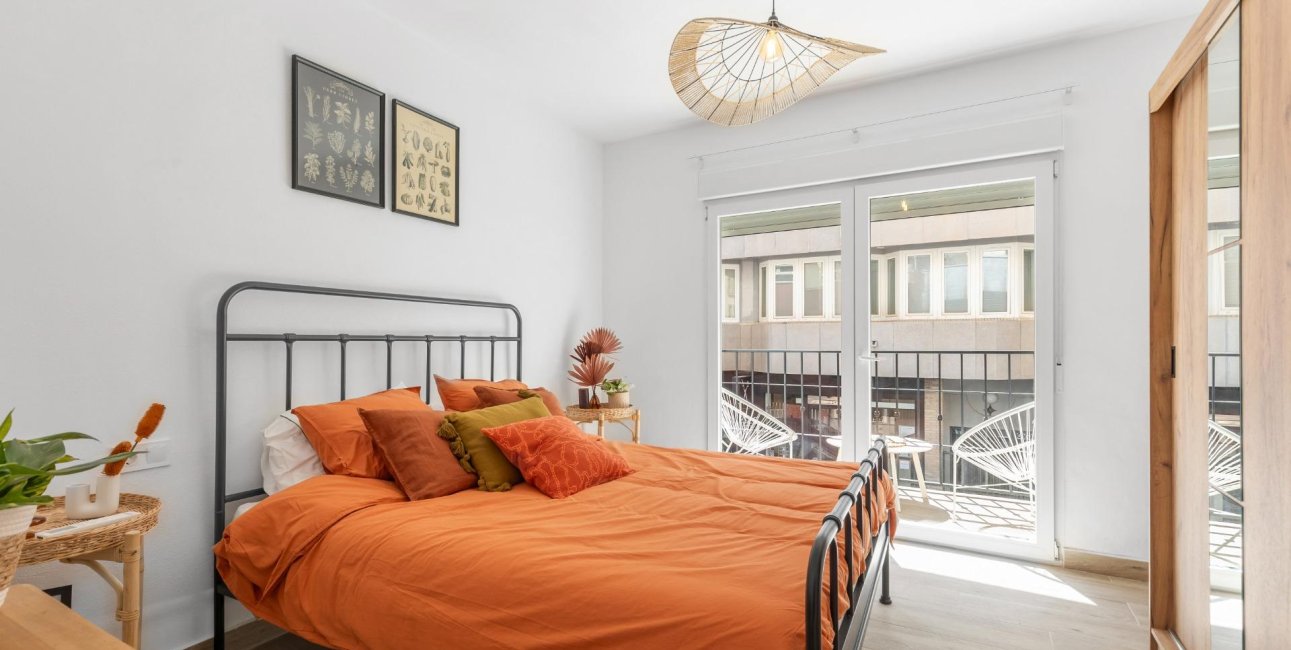 Resale - Townhouse -
Torrevieja - Paseo maritimo