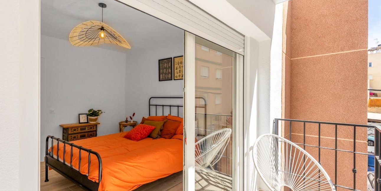 Resale - Townhouse -
Torrevieja - Paseo maritimo