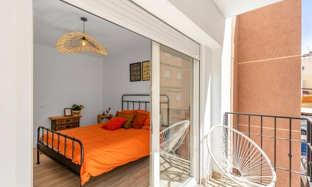 Resale - Townhouse -
Torrevieja - Paseo maritimo