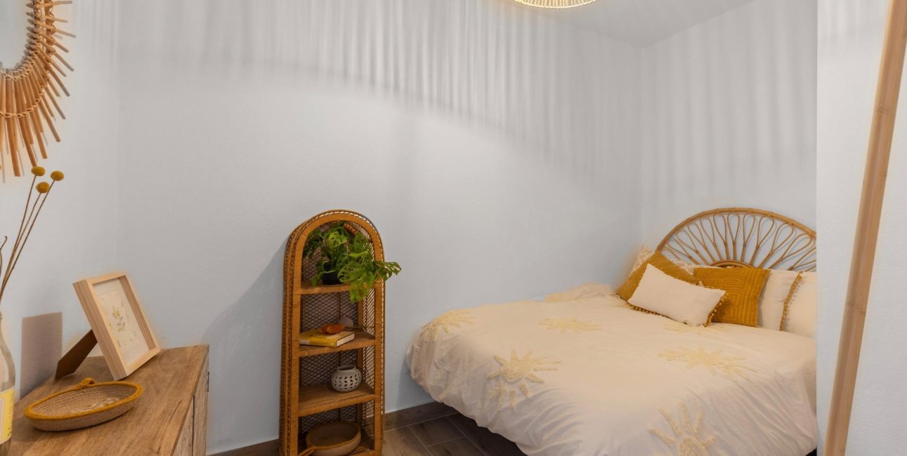 Resale - Townhouse -
Torrevieja - Paseo maritimo