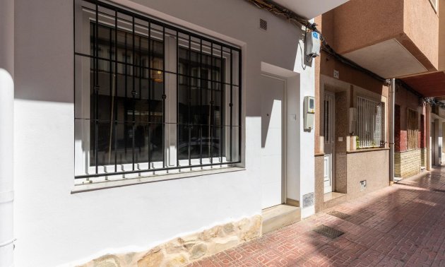 Resale - Townhouse -
Torrevieja - Paseo maritimo