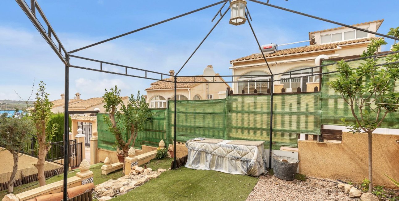 Rynek wtórny - Bungalowy -
Orihuela Costa - La Florida