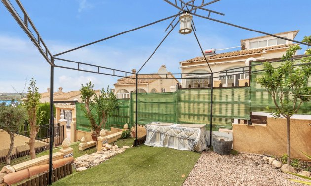 Rynek wtórny - Bungalowy -
Orihuela Costa - La Florida