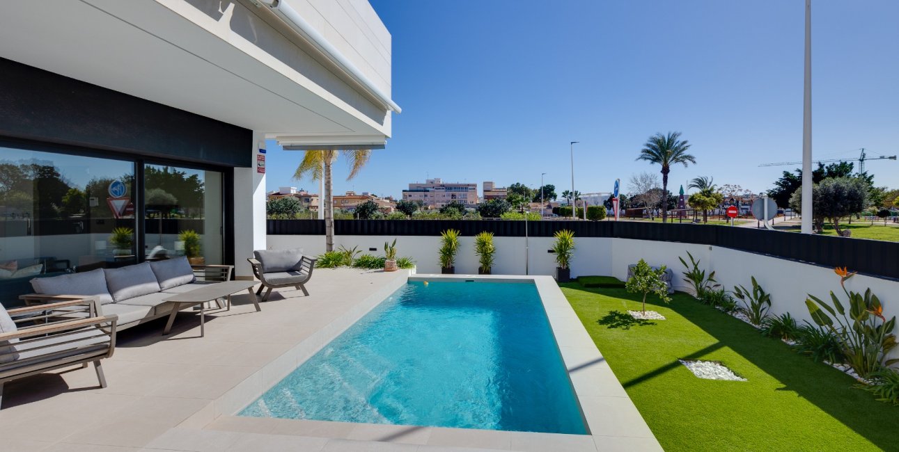 Resale - Bungalow -
Pilar de la Horadada - Costa Blanca Sur