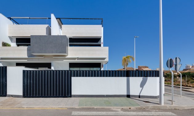 Resale - Bungalow -
Pilar de la Horadada - Costa Blanca Sur