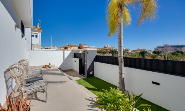 Resale - Bungalow -
Pilar de la Horadada - Costa Blanca Sur