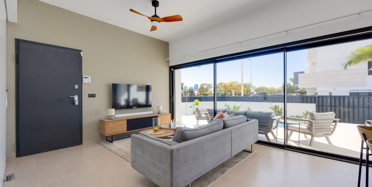 Resale - Bungalow -
Pilar de la Horadada - Costa Blanca Sur