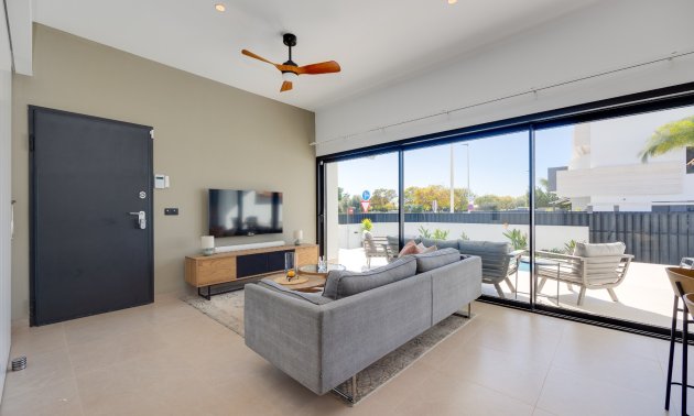 Resale - Bungalow -
Pilar de la Horadada - Costa Blanca Sur