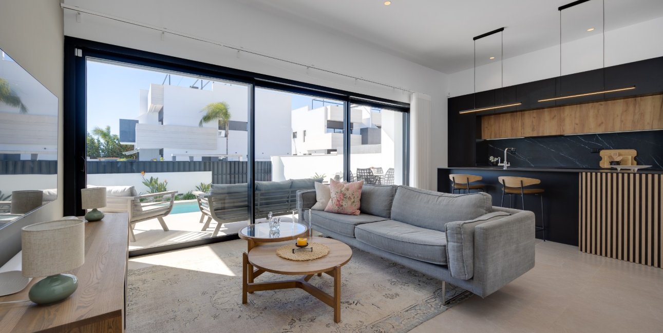 Resale - Bungalow -
Pilar de la Horadada - Costa Blanca Sur