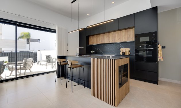 Resale - Bungalow -
Pilar de la Horadada - Costa Blanca Sur