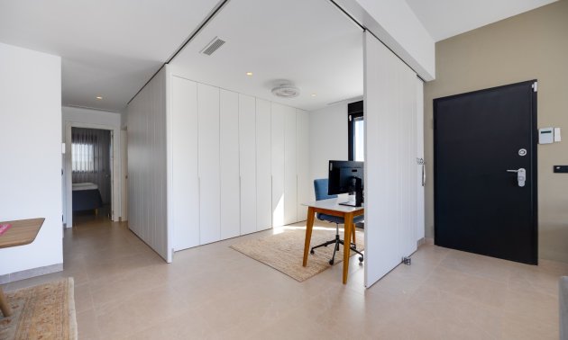 Resale - Bungalow -
Pilar de la Horadada - Costa Blanca Sur