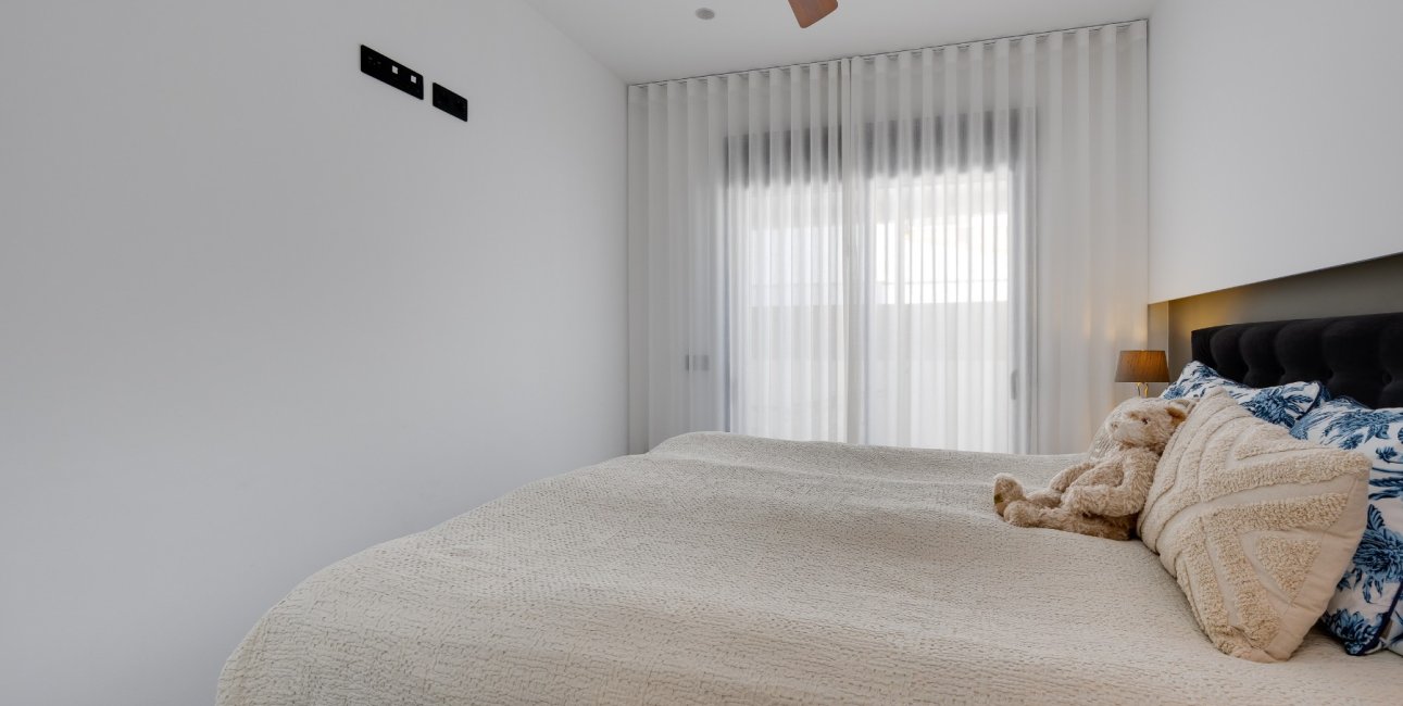 Resale - Bungalow -
Pilar de la Horadada - Costa Blanca Sur