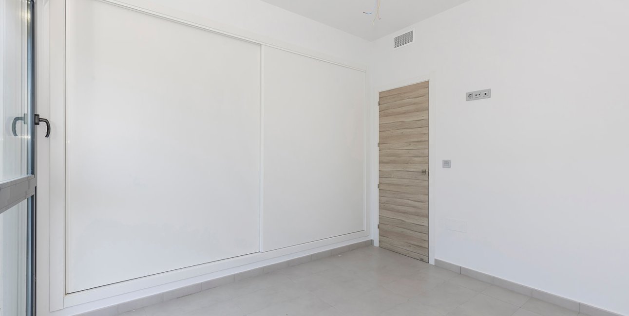 Resale - Villa -
Orihuela - Orihuela Costa