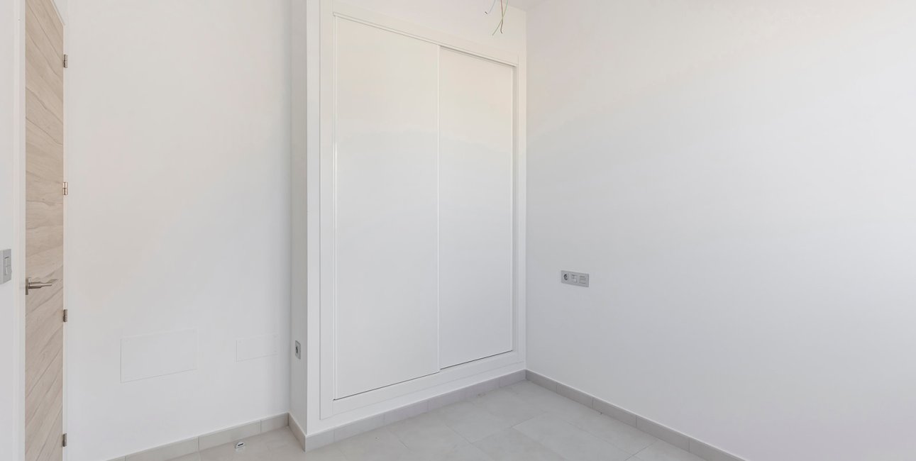 Resale - Villa -
Orihuela - Orihuela Costa