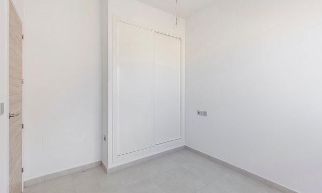 Resale - Villa -
Orihuela - Orihuela Costa