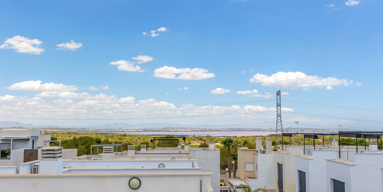 Resale - Villa -
Orihuela - Orihuela Costa
