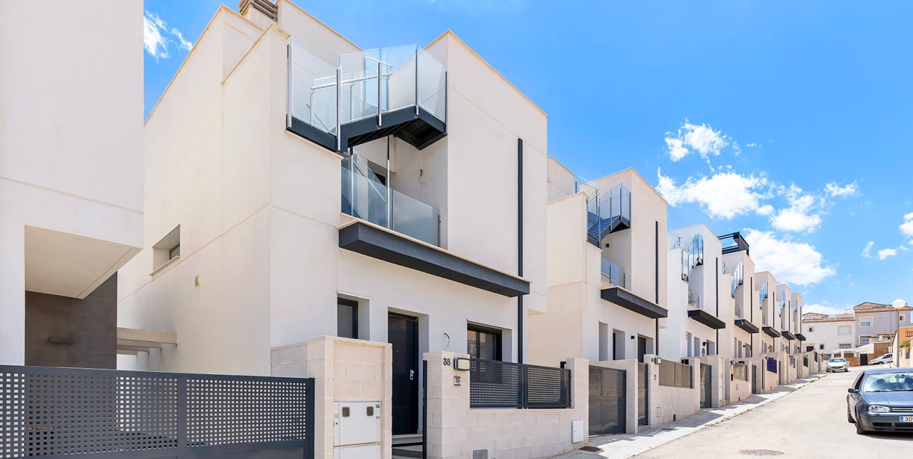 Resale - Villa -
Orihuela - Orihuela Costa