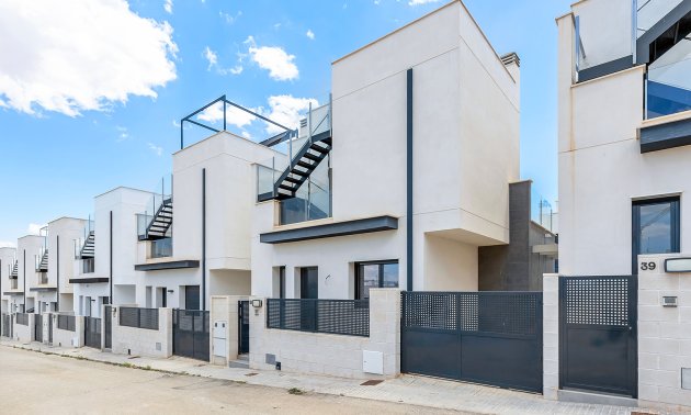 Resale - Villa -
Orihuela Costa - Villamartin