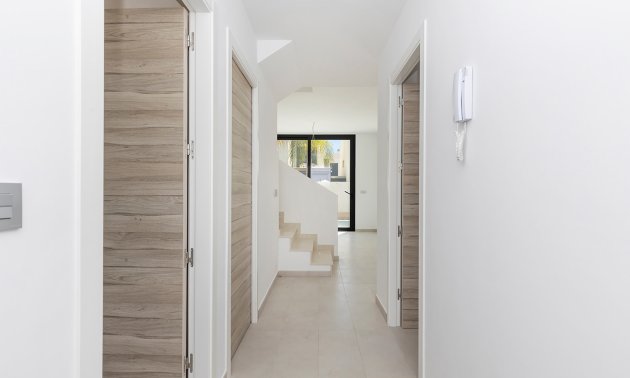 Resale - Villa -
Orihuela Costa - Villamartin