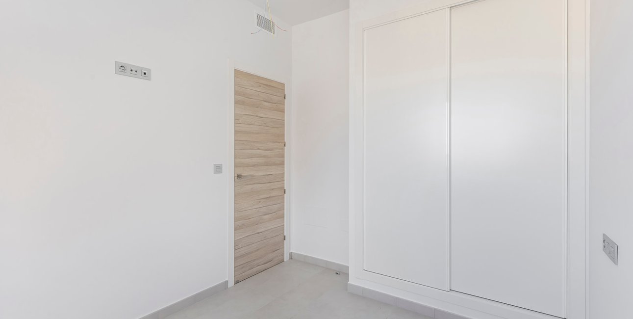 Resale - Villa -
Orihuela Costa - Villamartin