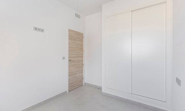 Resale - Villa -
Orihuela Costa - Villamartin