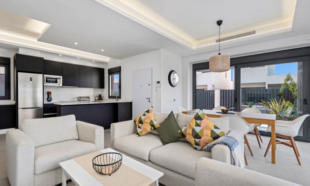 Rynek wtórny - Dom Szeregowy -
La Marina - La Marina - Urbanization