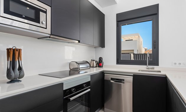 Rynek wtórny - Dom Szeregowy -
La Marina - La Marina - Urbanization