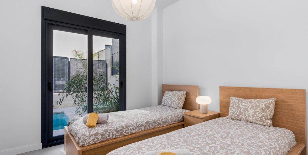 Rynek wtórny - Dom Szeregowy -
La Marina - La Marina - Urbanization