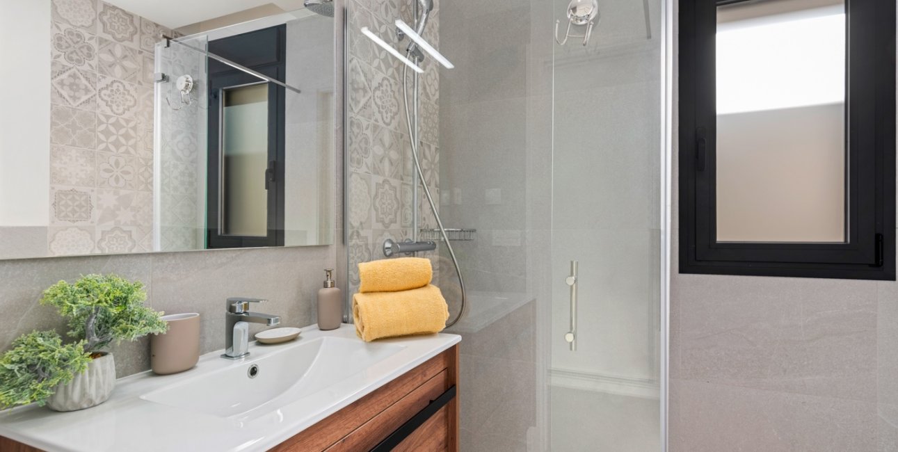 Rynek wtórny - Dom Szeregowy -
La Marina - La Marina - Urbanization