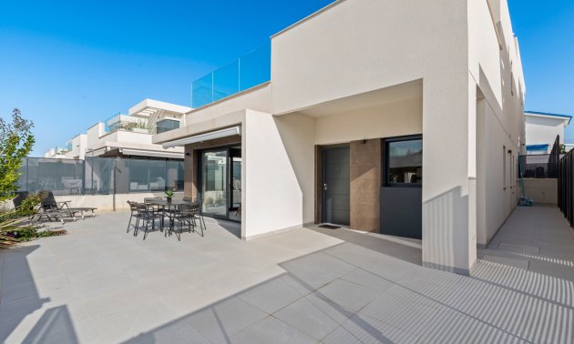 Rynek wtórny - Dom Szeregowy -
La Marina - La Marina - Urbanization