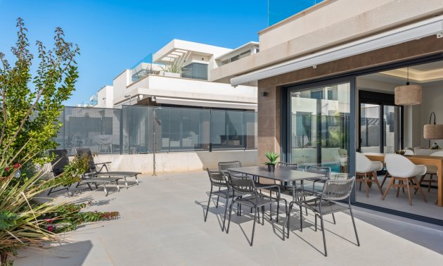 Rynek wtórny - Dom Szeregowy -
La Marina - La Marina - Urbanization