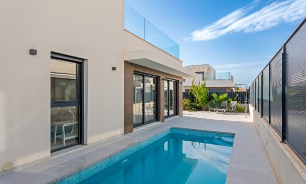 Rynek wtórny - Dom Szeregowy -
La Marina - La Marina - Urbanization