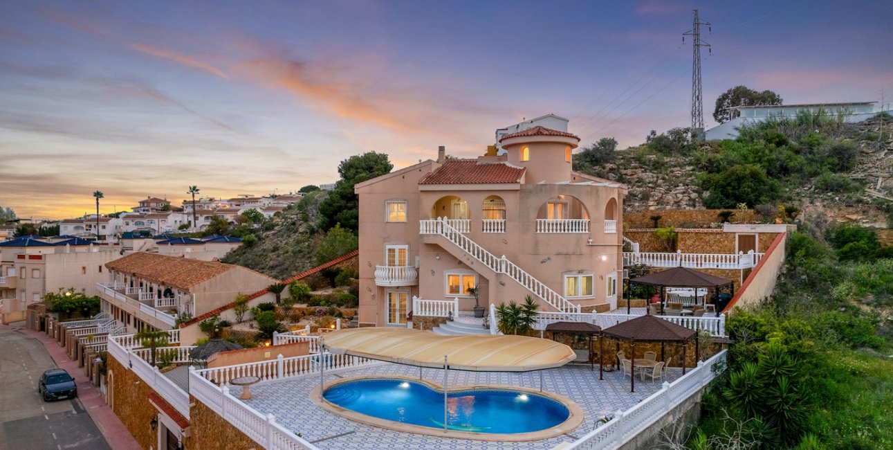 Resale - Villa -
Ciudad Quesada - La Marquesa