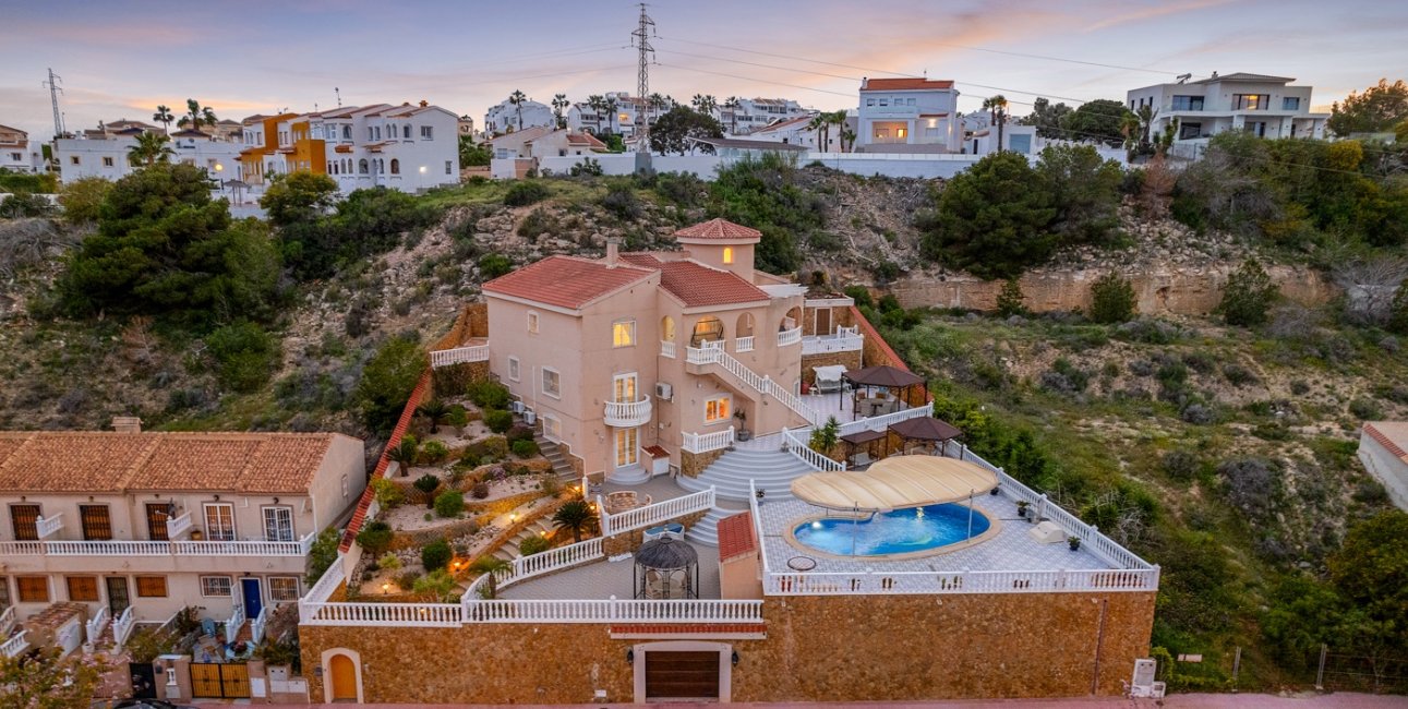 Resale - Villa -
Ciudad Quesada - La Marquesa