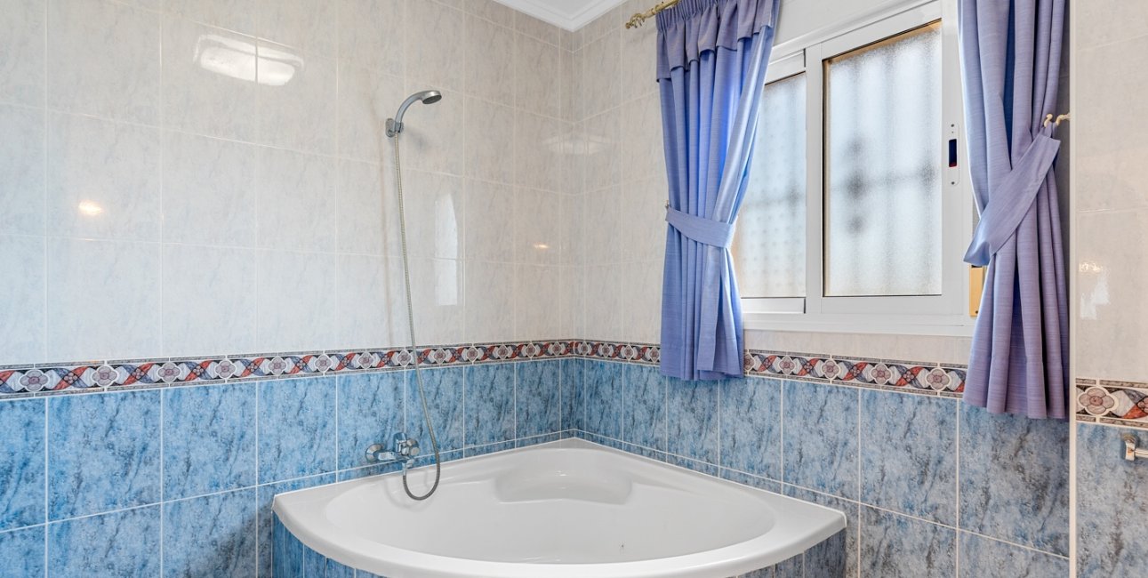 Resale - Villa -
Ciudad Quesada - La Marquesa