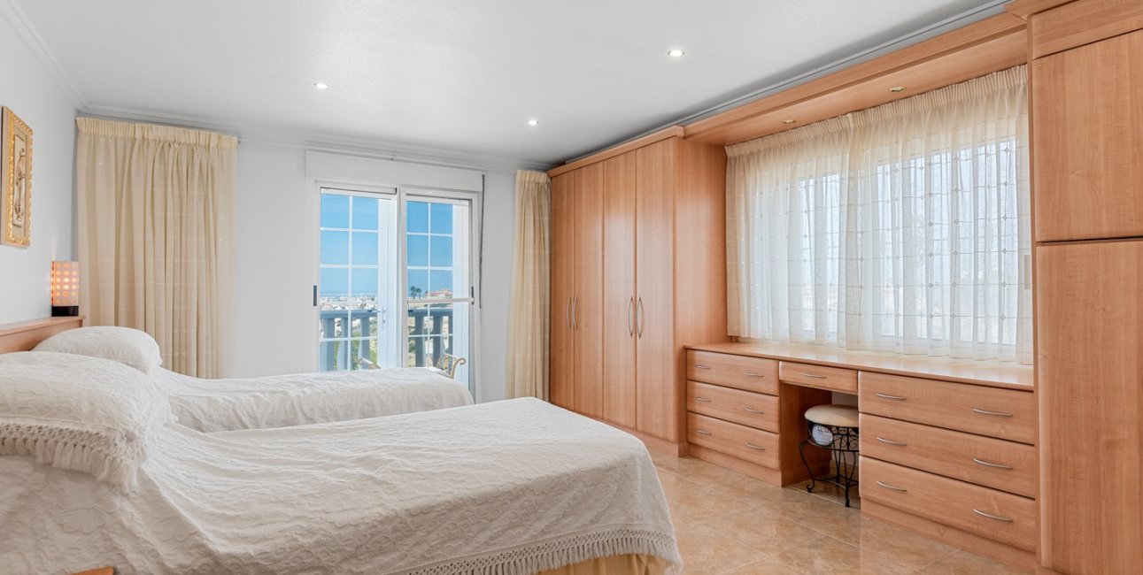 Resale - Villa -
Ciudad Quesada - La Marquesa