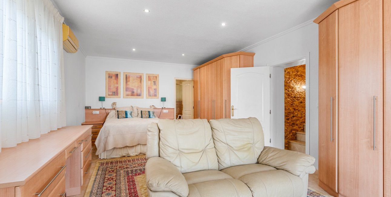 Resale - Villa -
Ciudad Quesada - La Marquesa