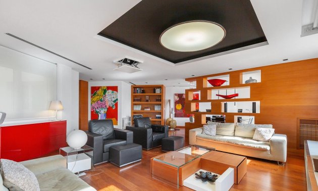 Resale - Apartment / flat -
Torrevieja - Paseo maritimo