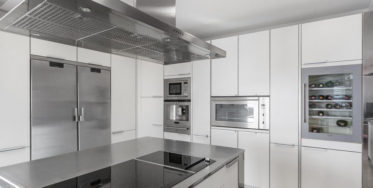 Resale - Apartment / flat -
Torrevieja - Paseo maritimo