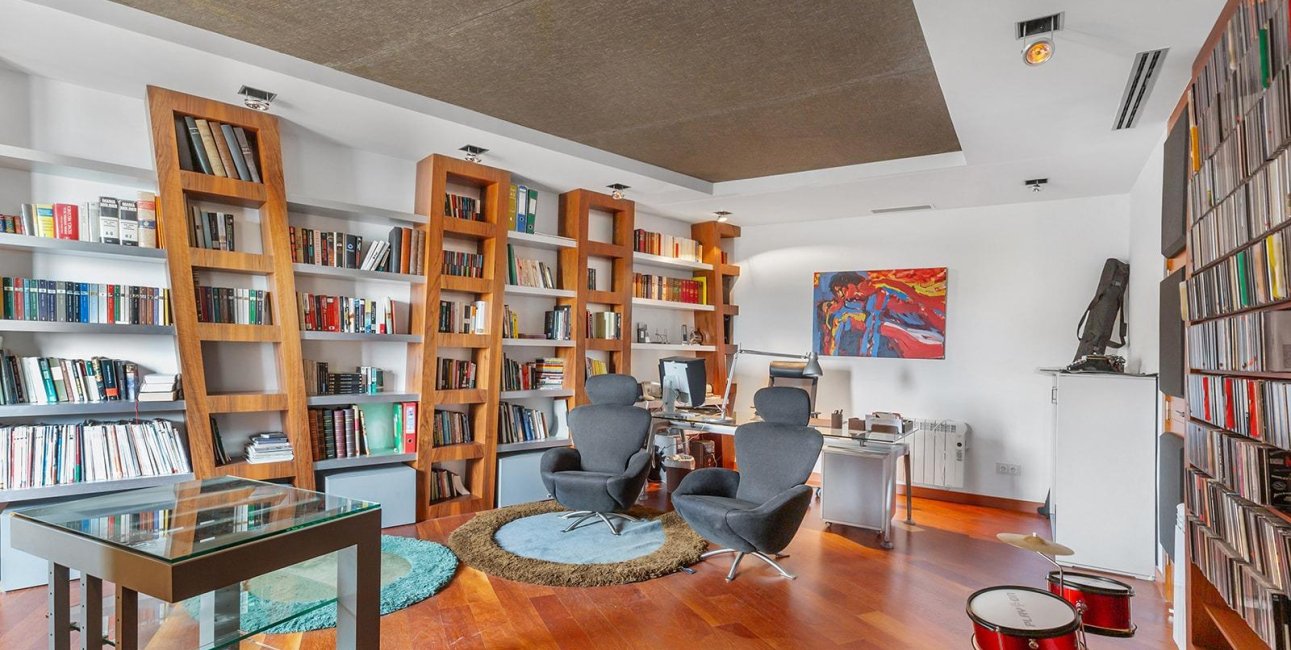 Resale - Apartment / flat -
Torrevieja - Paseo maritimo