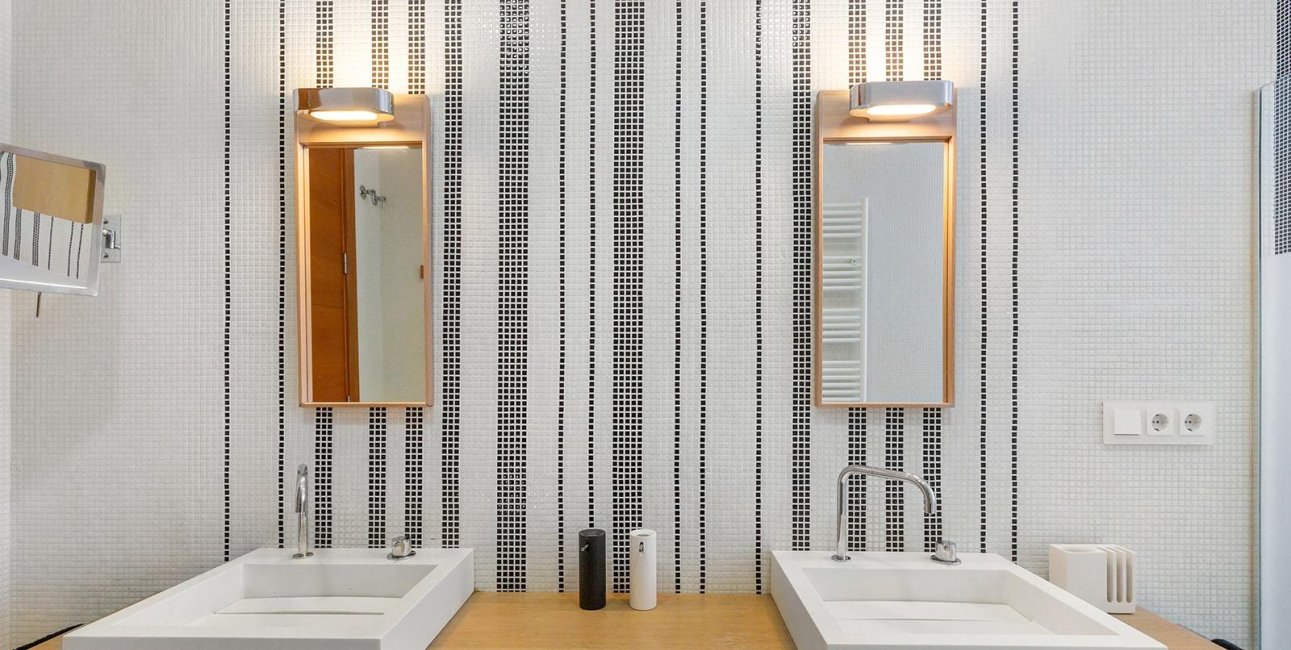 Resale - Apartment / flat -
Torrevieja - Paseo maritimo