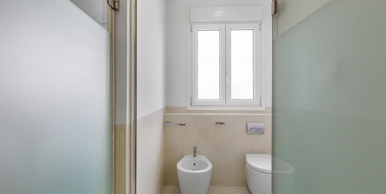 Resale - Apartment / flat -
Torrevieja - Paseo maritimo