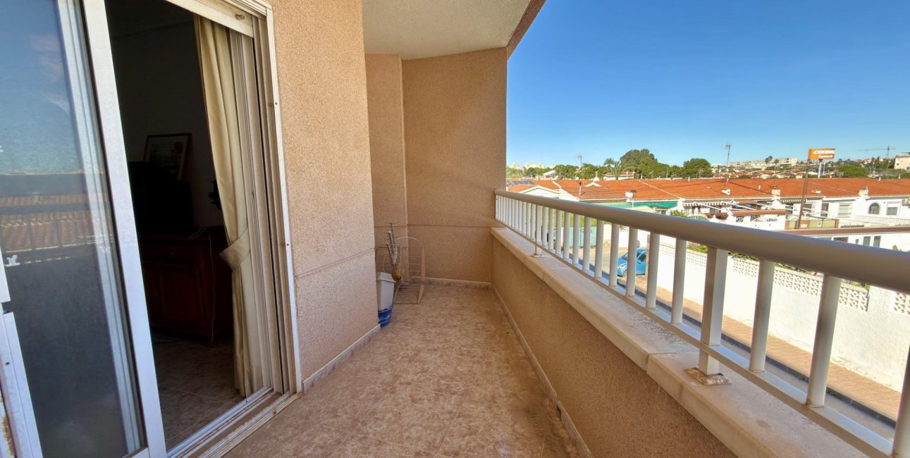 Rynek wtórny - Mieszkanie  -
Torrevieja - Playa de los Locos